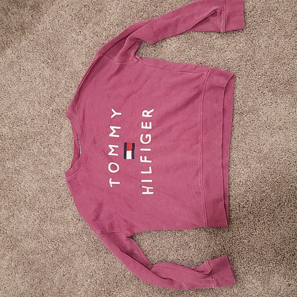 Small Tommy Hilfiger long sleeves